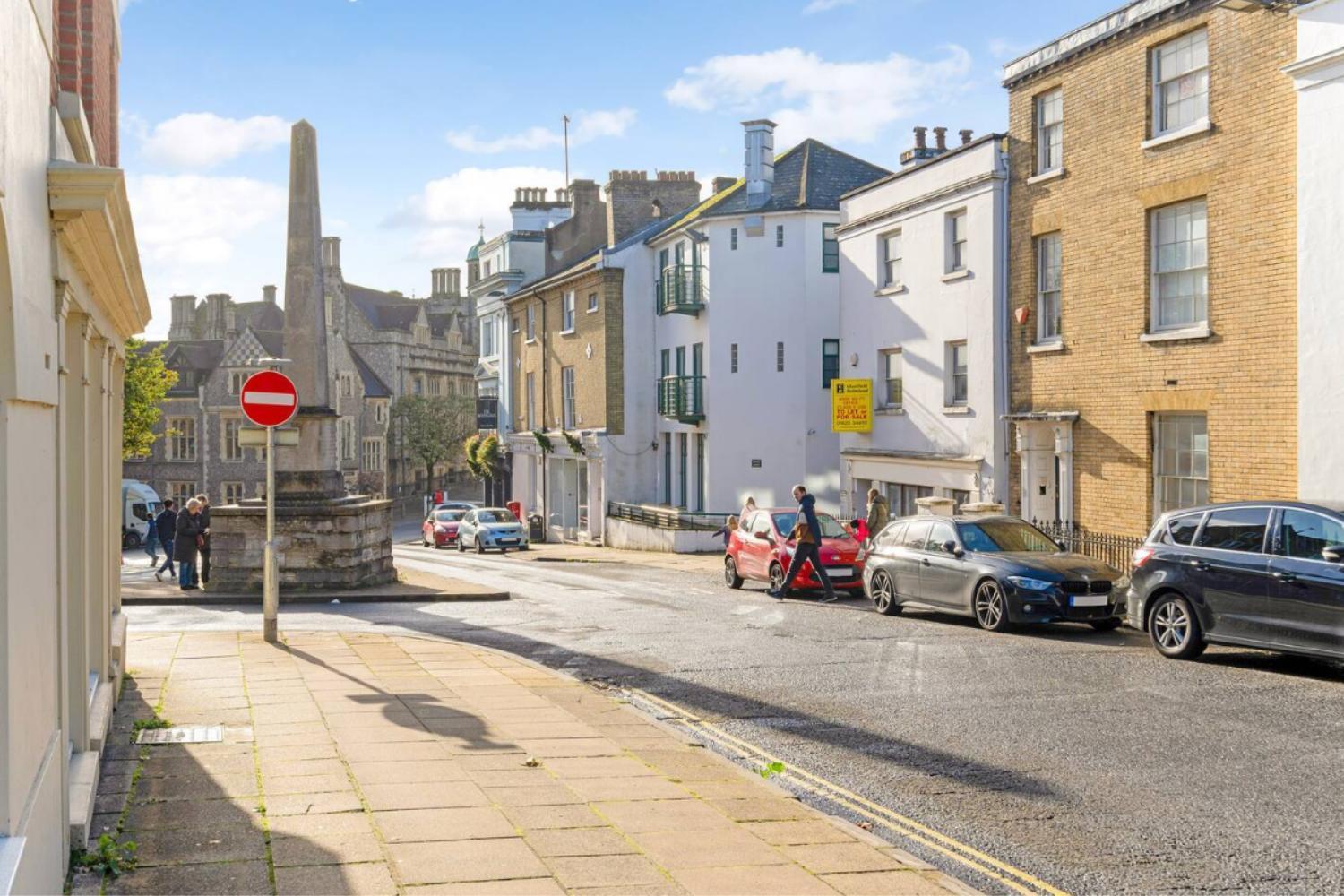 2 Bedrooms Stylish, Gorgeous, Westgate Cottage Retreat, Central Winchester, Free On-Street Parking Permit, With Garden Close To Cathedral - Sleeps 6, Pets Are Welcome, Summer Special Offer! - By Blue Puffin Stays 외부 사진